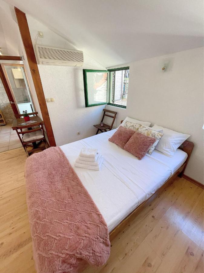 House Ivancic-Free Parking Трогір Екстер'єр фото